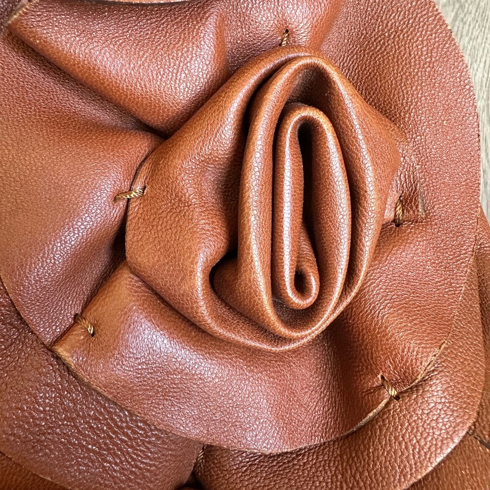 Beautiful, Leather Handbag with Floral Design - Picture 10 of 15